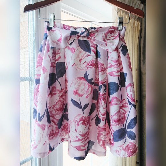 Liz Lisa - Pink Rose Floral Print with Waist Bow Skirt - Picture 1 of 11